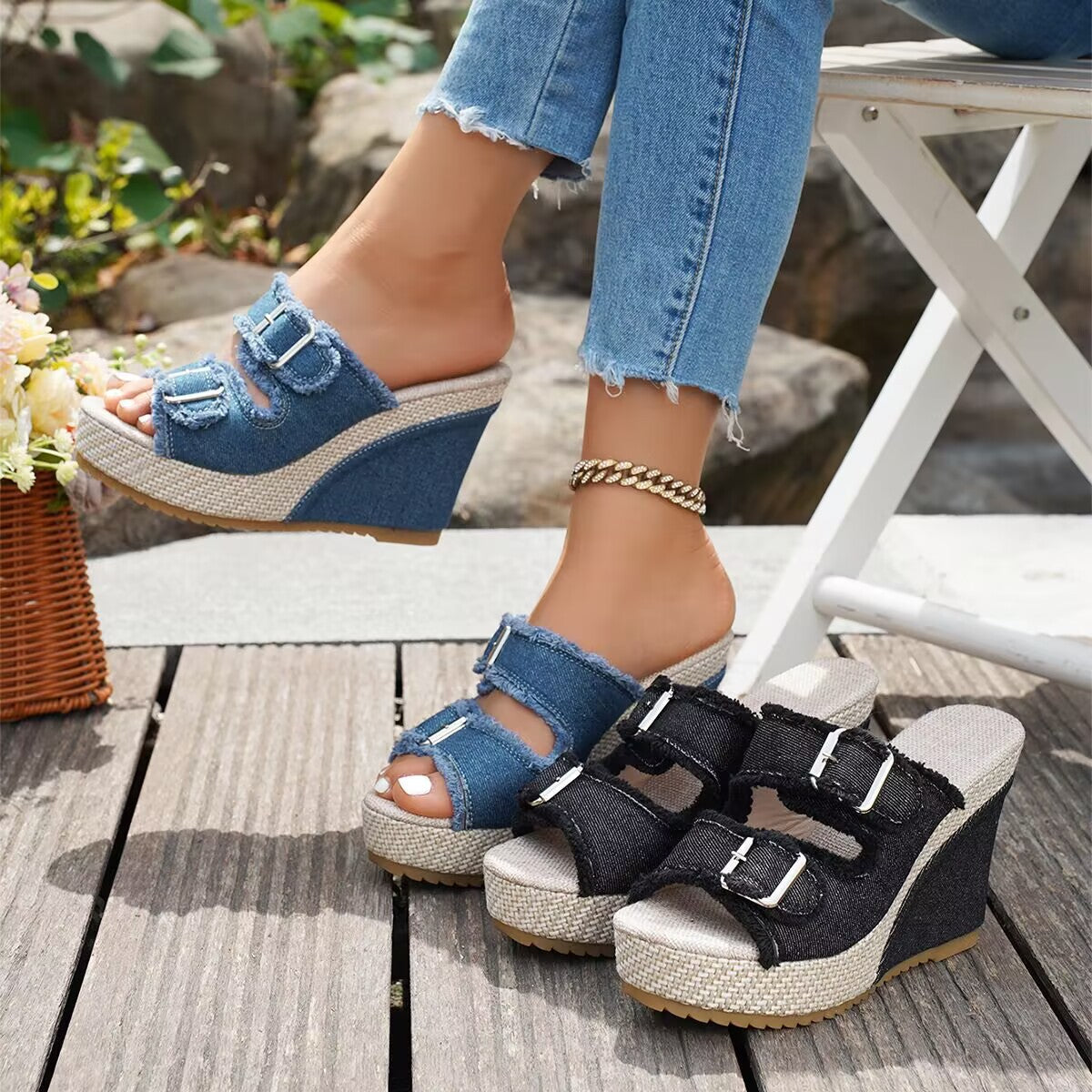 Atelier | Fray Edge Wedge Sandalen